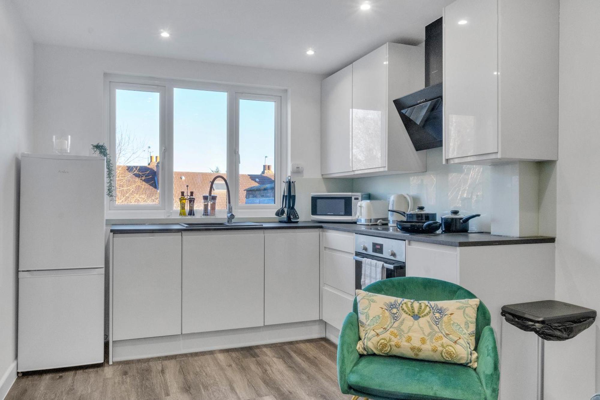 Homely North London Apartments Hendon The Hyde Exteriör bild